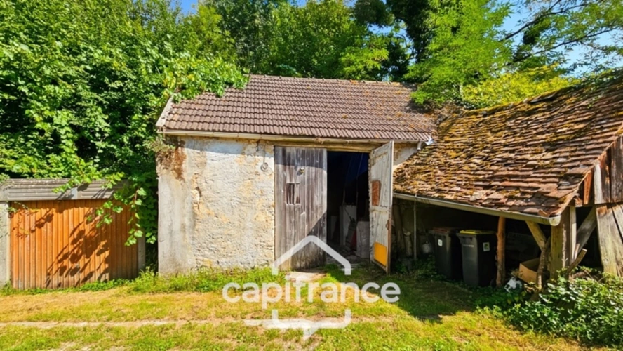 Photos 4 - Touristique - Grange en pierre à rénover-68 m2-Garage indépendant-Abris à bois-Terrain non attenant d'environ 950 m2