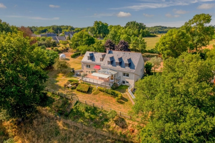 Photos 1 - Touristique - Propriété d'exception avec vue panoramique et calme absolu, proche de SAUMUR