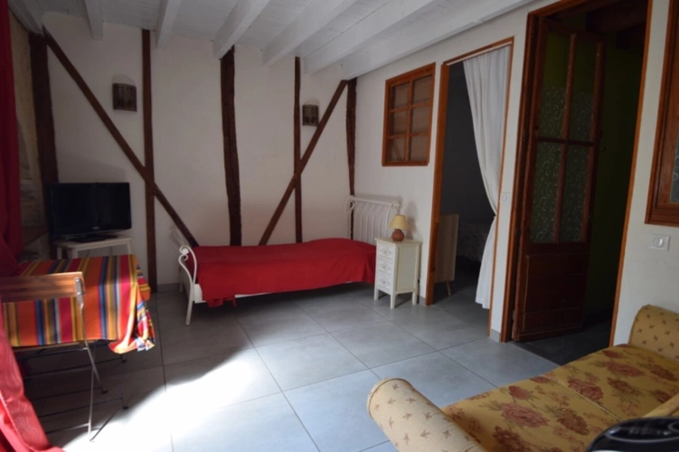 Photos 18 - Touristique - Domaine à vendre, une maison, des chambres d'hôtes et 2 appartements sur plus d'un hectare à SAINTE BAZEILLE (47)
