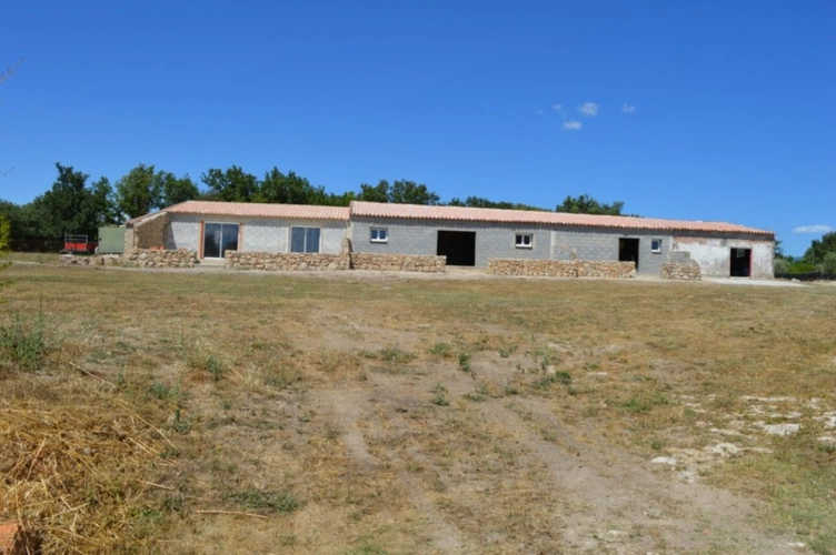 Photos 27 - Prestige - 83 Haut Var Régusse Gorge du verdon Magnifique Domaine constitué par un ensemble de prés de 850m² de plancher sur 18000m2