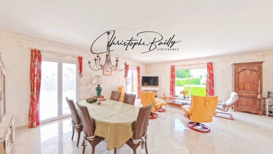 Photos 4 - Prestige - Villa contemporaine de plain-pied avec piscine, jardin d’agrément — Montauban (82) - quartier Bas-Pays