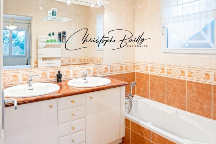 Photos 15 - Prestige - Villa contemporaine de plain-pied avec piscine, jardin d’agrément — Montauban (82) - quartier Bas-Pays