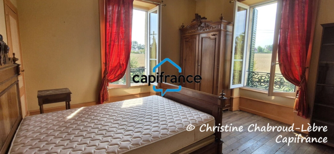 Photos 9 - Prestige - Propriété à vendre - 200 m² - 8 pièces à SAINT-ETIENNE-DE-VICQ (03)