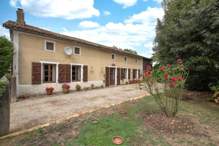 Photos 5 - Tourist - House
