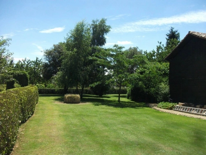 Photos 15 - Tourist - House
