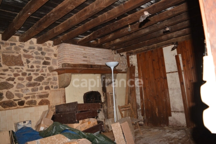Photos 3 - Touristique - Propriete à vendre 3 pièces + grange  sur terrain contructible de 8267 m2  en partie boisé  à CRUX LA VILLE (58330)
