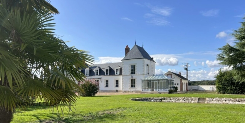 Photos 4 - Prestige - Orléans, demeure de prestige, propriete à vendre, chateau 440 m², piscine, tennis, maison d'amis 85 m², dépendances potentiel aménageable , parc paysagé et arboré 4 ha