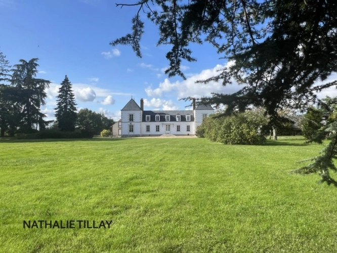 Photos 5 - Prestige - Orléans, demeure de prestige, propriete à vendre, chateau 440 m², piscine, tennis, maison d'amis 85 m², dépendances potentiel aménageable , parc paysagé et arboré 4 ha