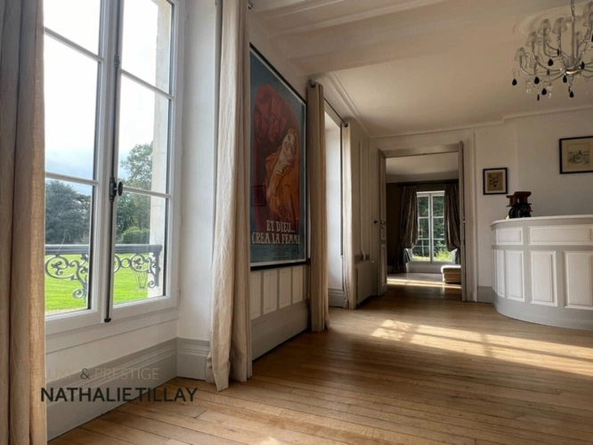 Photos 12 - Prestige - Orléans, demeure de prestige, propriete à vendre, chateau 440 m², piscine, tennis, maison d'amis 85 m², dépendances potentiel aménageable , parc paysagé et arboré 4 ha