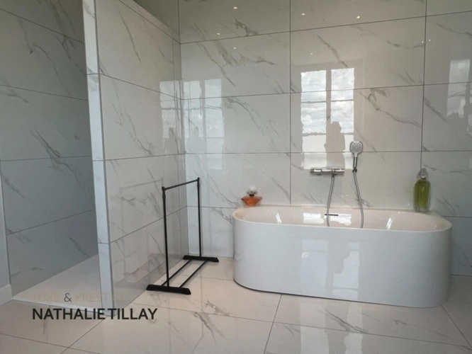 Photos 19 - Prestige - Orléans, demeure de prestige, propriete à vendre, chateau 440 m², piscine, tennis, maison d'amis 85 m², dépendances potentiel aménageable , parc paysagé et arboré 4 ha