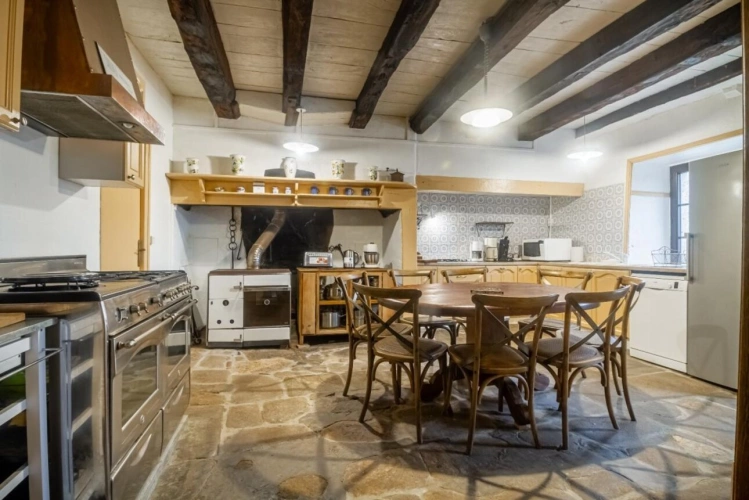 Photos 18 - Agricultural - House