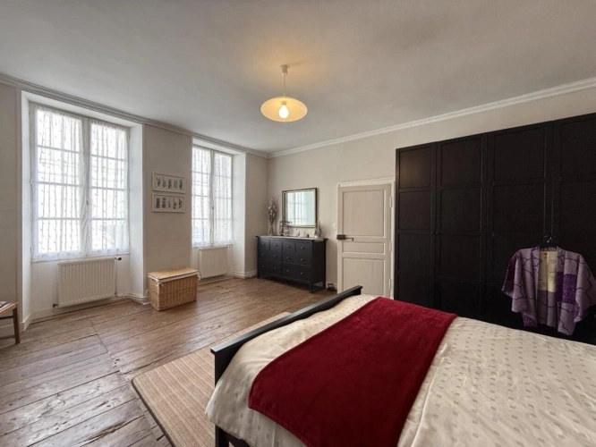 Photos 13 - Prestigious - Character property