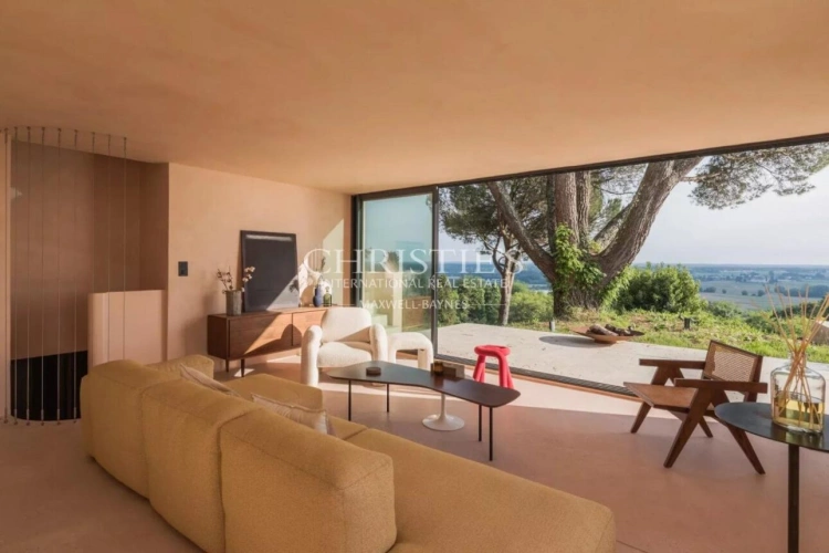 Photos 8 - Prestigious - Hobby vineyard estate to be revived with superb villa