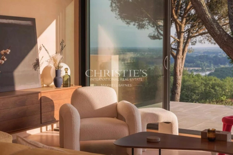 Photos 21 - Prestigious - Hobby vineyard estate to be revived with superb villa
