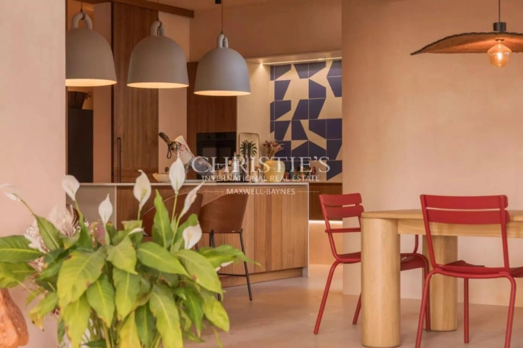 Photos 22 - Prestigious - Hobby vineyard estate to be revived with superb villa