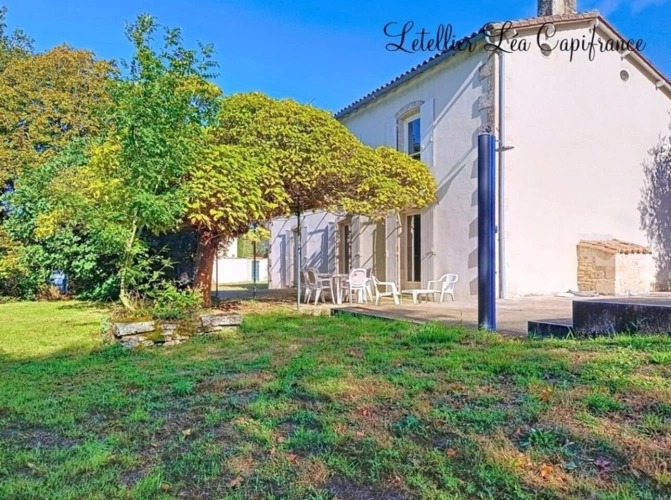 Photos 1 - Prestige - Propriété à vendre 5 pièces PRAILLES (79)