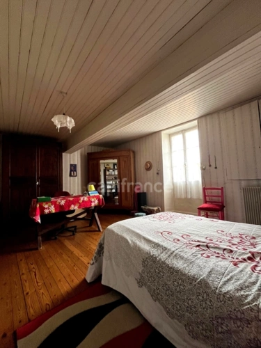 Photos 35 - Prestige - A vendre et rénover : Ancien corps de ferme 9 pièces, 6 chambres, au coeur d'un village proche de MAUVEZIN (32)