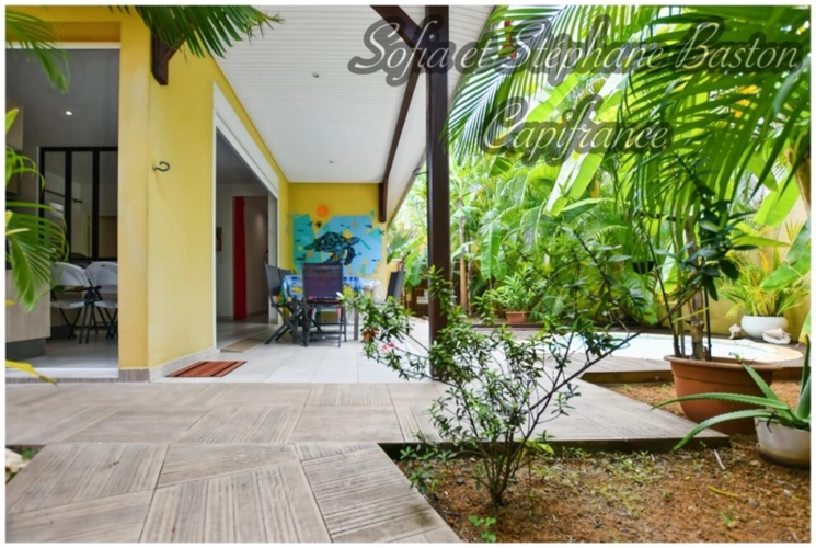 Photos 26 - Prestigious - Les Trois-Îlets – À vendre – 3 villas avec piscines – 200 m plage – 187 m² Hab. – Terrain 781 m² (972)