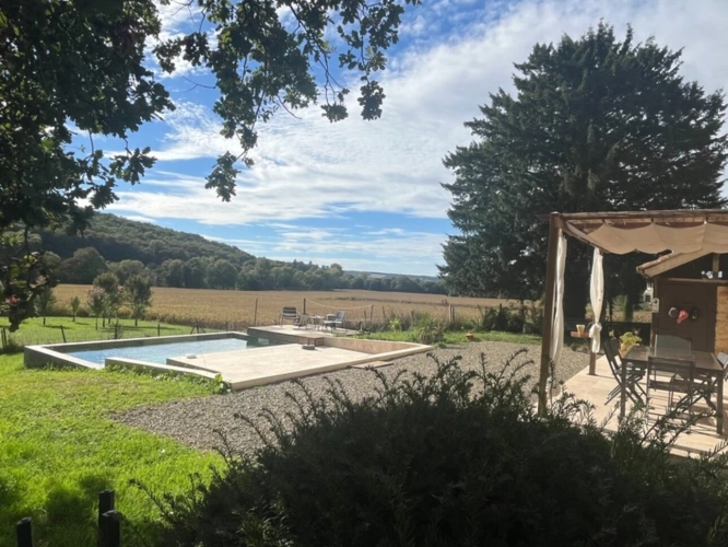 Photos 91 - Prestige - MIELAN 6 minutes: PROPRIETE de CHARME XVIIIs avec VUE, 5 chambres, garage, 1hectare, piscine, rénovation de qualité pour famille ou /et chambres d hôtes
