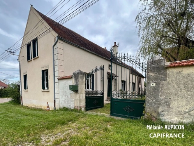 Photos 1 - Tourist - Propriete, ensemble de 2 maisons  et dépendances proche de SEMUR EN AUXOIS (21)