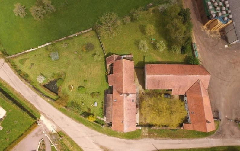 Photos 46 - Tourist - Propriete, ensemble de 2 maisons  et dépendances proche de SEMUR EN AUXOIS (21)