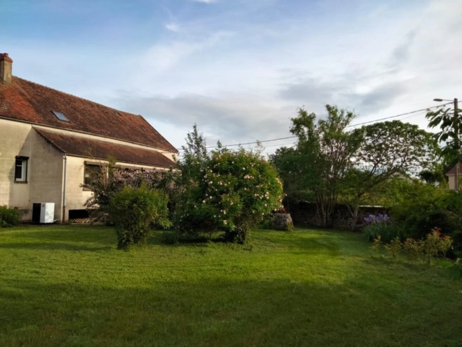 Photos 49 - Tourist - Propriete, ensemble de 2 maisons  et dépendances proche de SEMUR EN AUXOIS (21)
