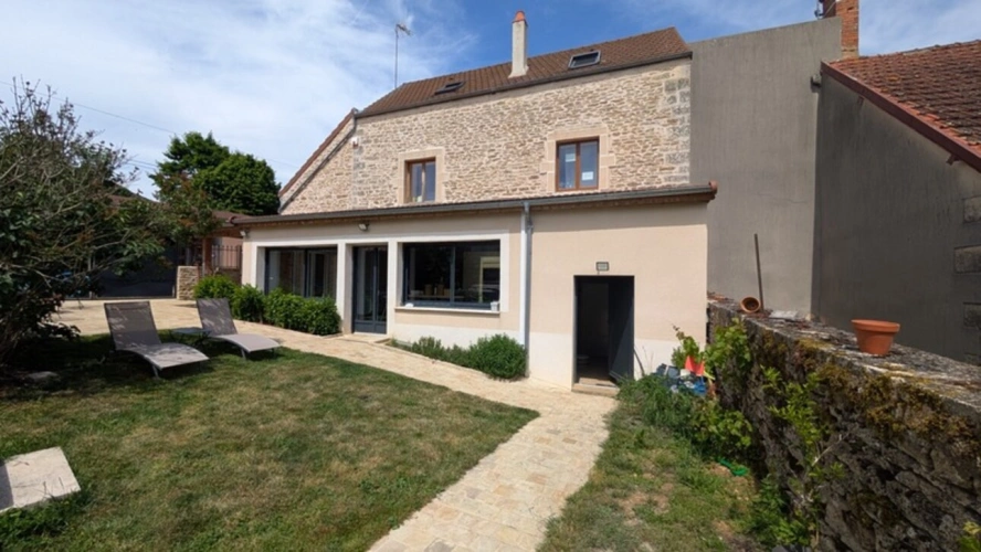 Photos 2 - Touristique - Propriete à vendre 9 pièces COUTARNOUX (89)