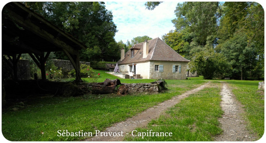 Photos 3 - Touristique - Propriete à vendre 6 pièces proche de BERGERAC (24), Logis, Gîte et dépendances, droit d'eau, étang, Terrain 12000m2