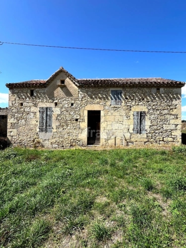 Photos 2 - Prestige - Ancien corps de ferme à restaurer à 7 km de SAINT CLAR (32)