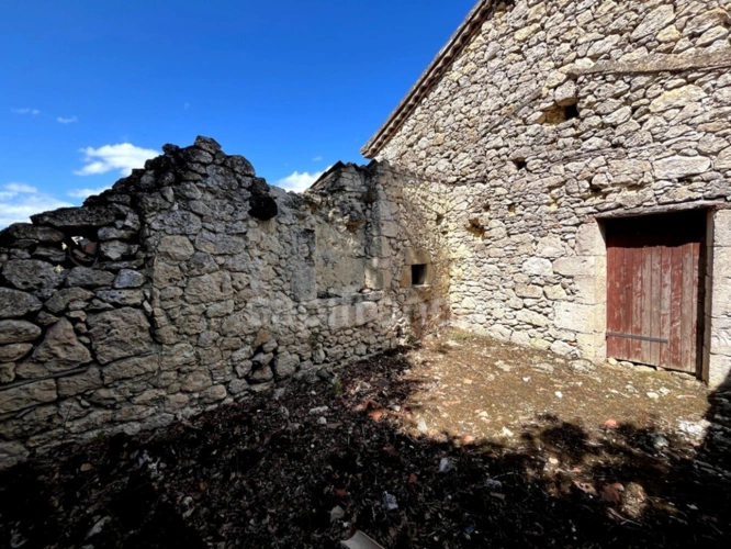 Photos 9 - Prestige - Ancien corps de ferme à restaurer à 7 km de SAINT CLAR (32)