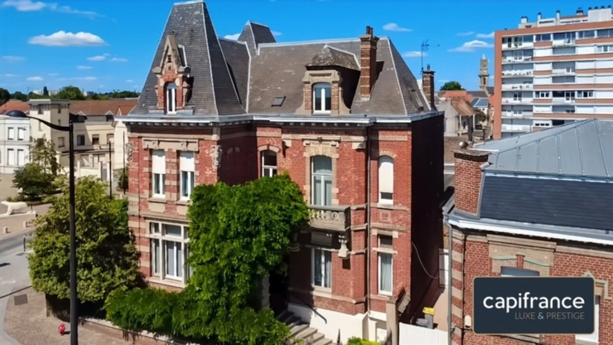 Photos 1 - Prestige - Élégance, volumes et caractère : la maison de maître dont vous rêviez