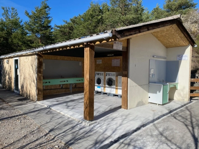 Photos 4 - Touristique - À VENDRE – CAMPING 4**** FDC et TERRAIN – 100 EMPLACEMENTS, CA 295KE, EBE 125KE, PLEINE NATURE