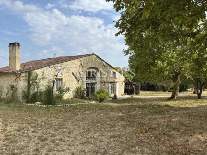Photos 15 - Viticole - Domaine viticole avec élégant château historique dans le vignoble bordelais avec activité de chambres d'hôtes