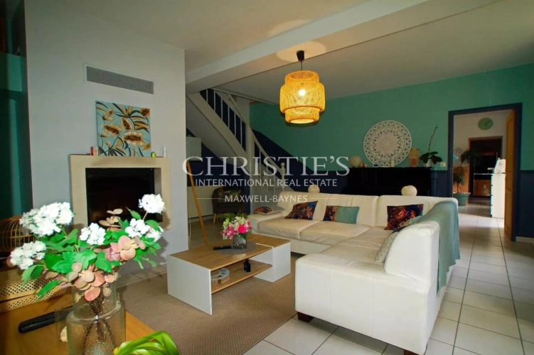 Photos 8 - Prestige - Charmante maison en pierre avec 10 ha de terre à vendre