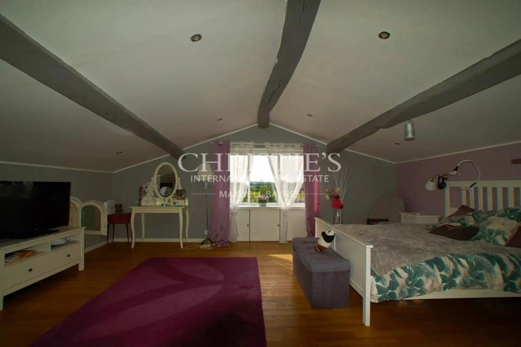 Photos 12 - Prestige - Charmante maison en pierre avec 10 ha de terre à vendre