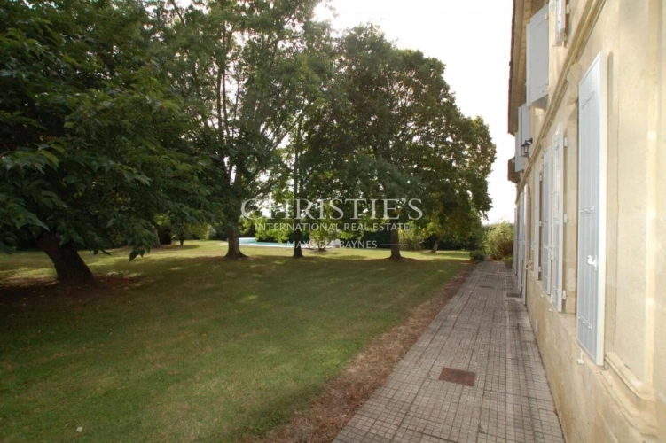 Photos 20 - Prestige - Charmante maison en pierre avec 10 ha de terre à vendre