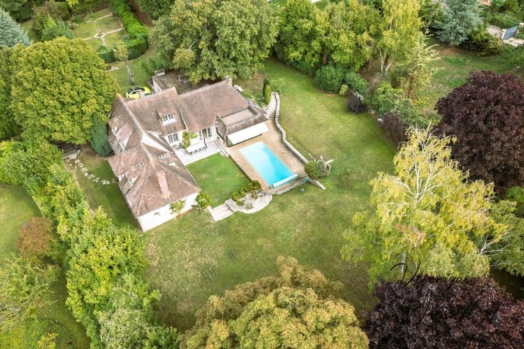 Photos 1 - Prestige - Propriete à vendre 9 pièces GOUSSONVILLE (78)-245m²-4 chambres-piscine-2 garages-4440m²