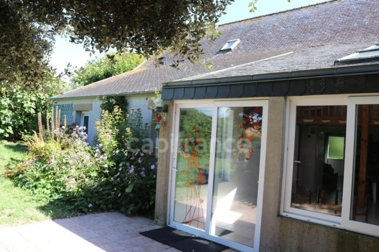 Photos 9 - Touristique - Propriete à vendre 10 pièces PLOZEVET (29) 3 Gites 220 m2