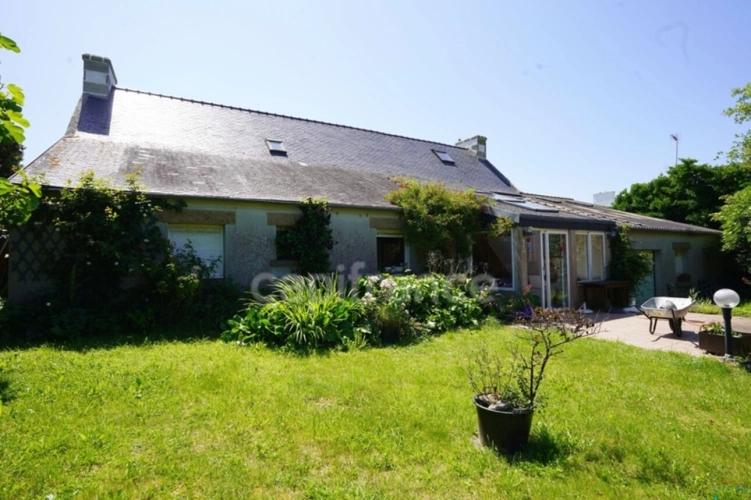 Photos 11 - Touristique - Propriete à vendre 10 pièces PLOZEVET (29) 3 Gites 220 m2