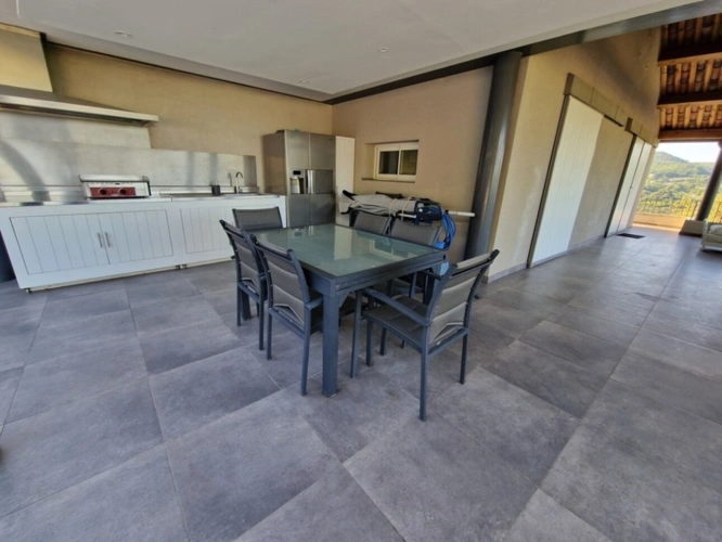 Photos 9 - Prestige - Propriete VILLA avec PISCINE et  PARC vendre 8 pièces APT (84)