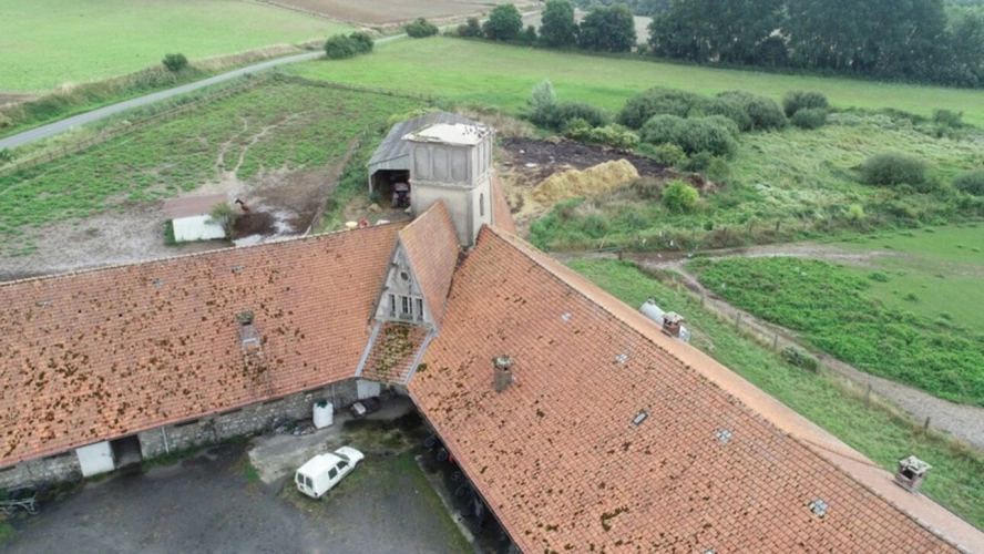 Photos 7 - Équestre - Dpt Aisne (02), à vendre COUCY LE CHATEAU AUFFRIQUE  superbe corps de ferme sur 17 hectares