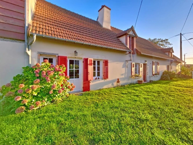 Photos 3 - Prestige - À vendre   Longère rénovée avec jardin clos et dépendances