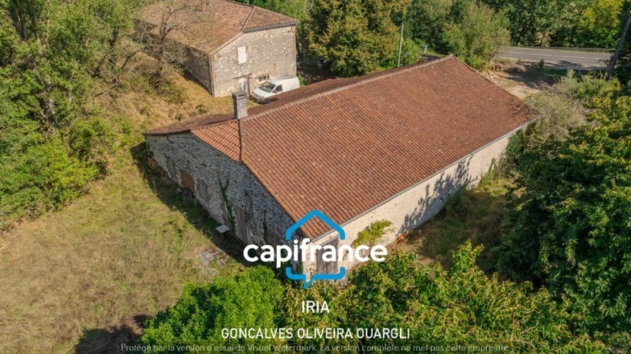 Photos 2 - Touristique - Propriété agricole avec grange sur 12500m² à SAINT SYLVESTRE SUR LOT (47)