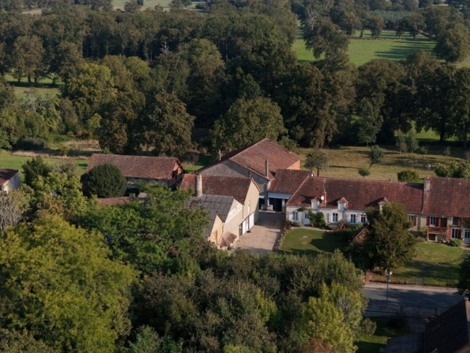 Photos 1 - Prestigious - Dpt Indre (36), for sale near LA CHATRE property of 154 m² and more than 900 m2 of outbuildings - Sw