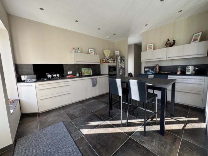 Photos 6 - Touristique - A VENDRE-Grange rénovée 5 pièces-125m2