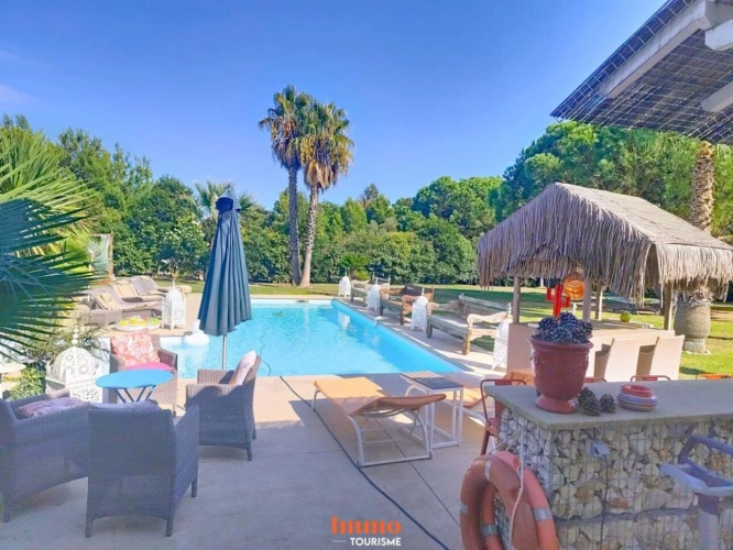 Photos 21 - Prestige - Villa d'architecte contemporaine de 378 m² avec CHAMBRES d'