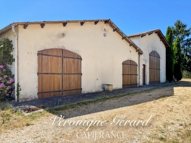 Photos 2 - Prestige - Propriété avec 164 M² habitable,  874 M² de CHAIS le tout sur 12 251 m² de terrains