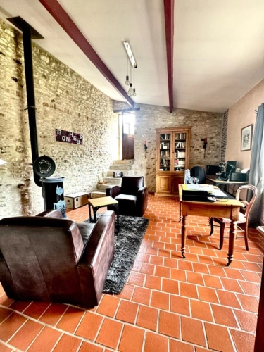 Photos 10 - Touristique - Propriete à vendre 7 pièces JOUY MAUVOISIN (78) - dépendance - garage - parcelle 2500 m²