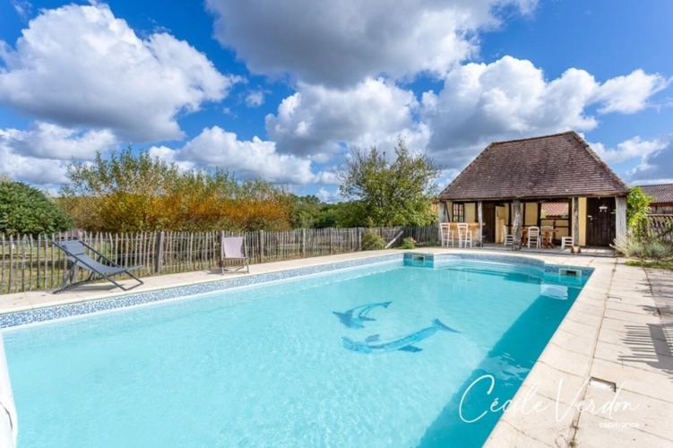 Photos 2 - Touristique - Propriete à vendre 7 pièces proche de BERGERAC (24)-Longère en pierre de 250 m2, 5 chambres, piscine, et grange aménageable de 200 m2 sur 3,8 HA