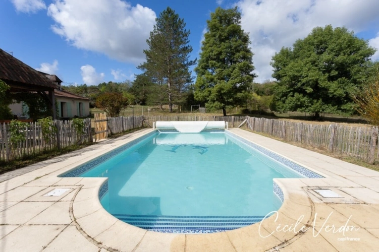 Photos 19 - Touristique - Propriete à vendre 7 pièces proche de BERGERAC (24)-Longère en pierre de 250 m2, 5 chambres, piscine, et grange aménageable de 200 m2 sur 3,8 HA